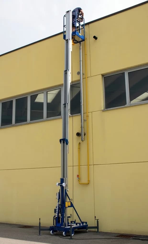 Мачтовый телескопический подъемник Svelt PID8 несамоходный