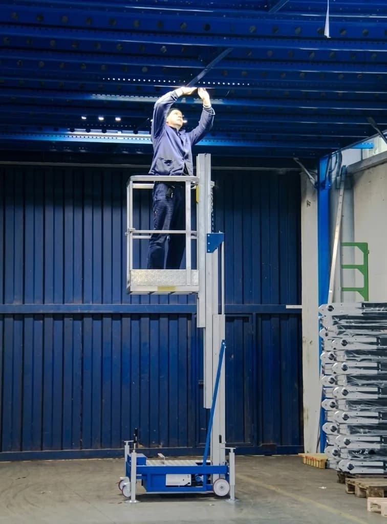 Ультракомпактная вертикальная платформа Svelt Microlift для подъема