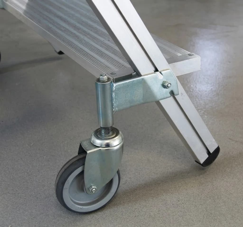 Лестница с платформой SVELT PALCO 7 ступеней