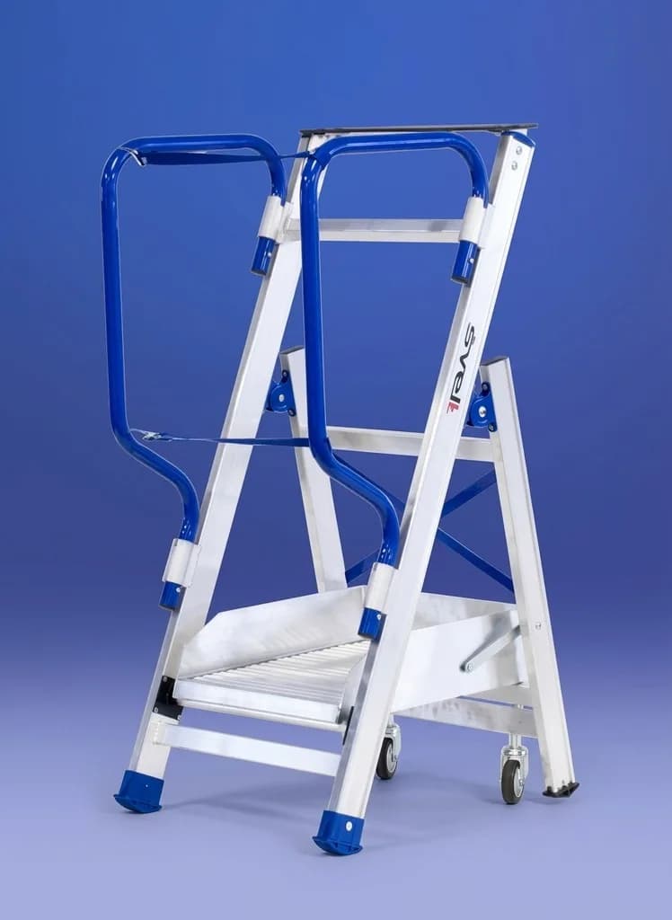 Мобильная лестница-помост SVELT MINIFLY 1 ступень 2 WD