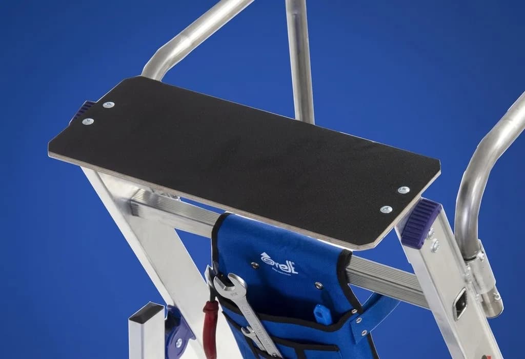 Мобильная лестница-помост SVELT MINIFLY 2 ступени 2 WD