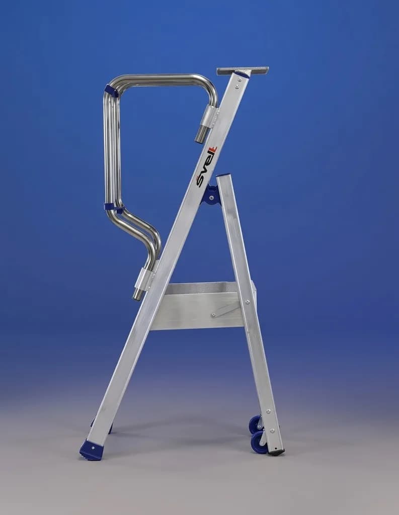 Мобильная лестница-помост SVELT MINIFLY 1 ступень 4 WD