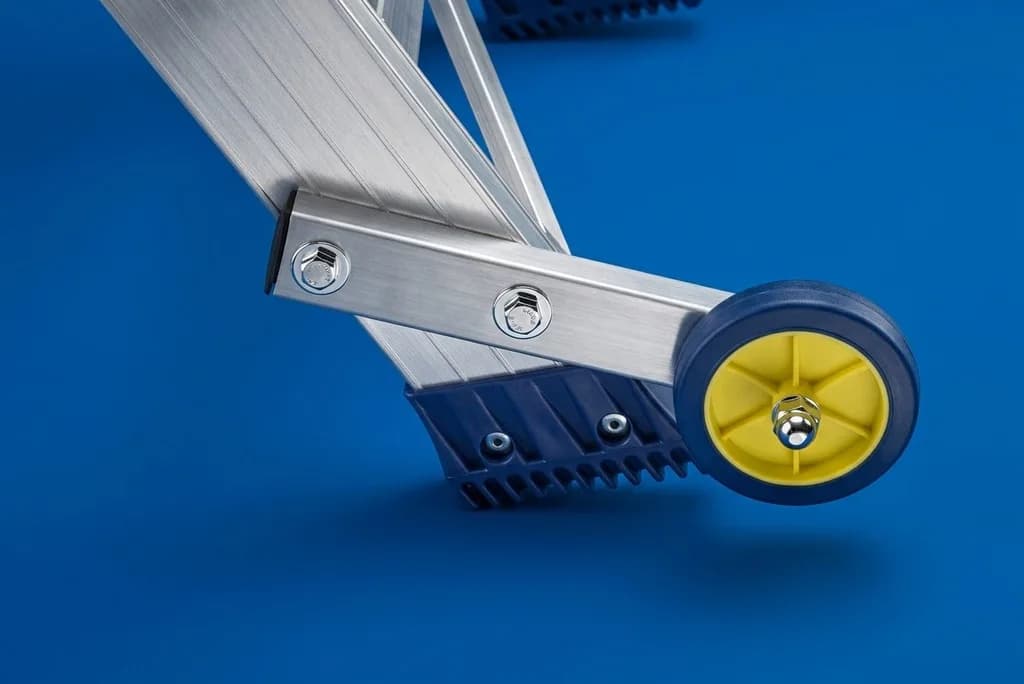 Двусторонняя стремянка-табурет Svelt PUNTO PLUS S 2х2 ступени