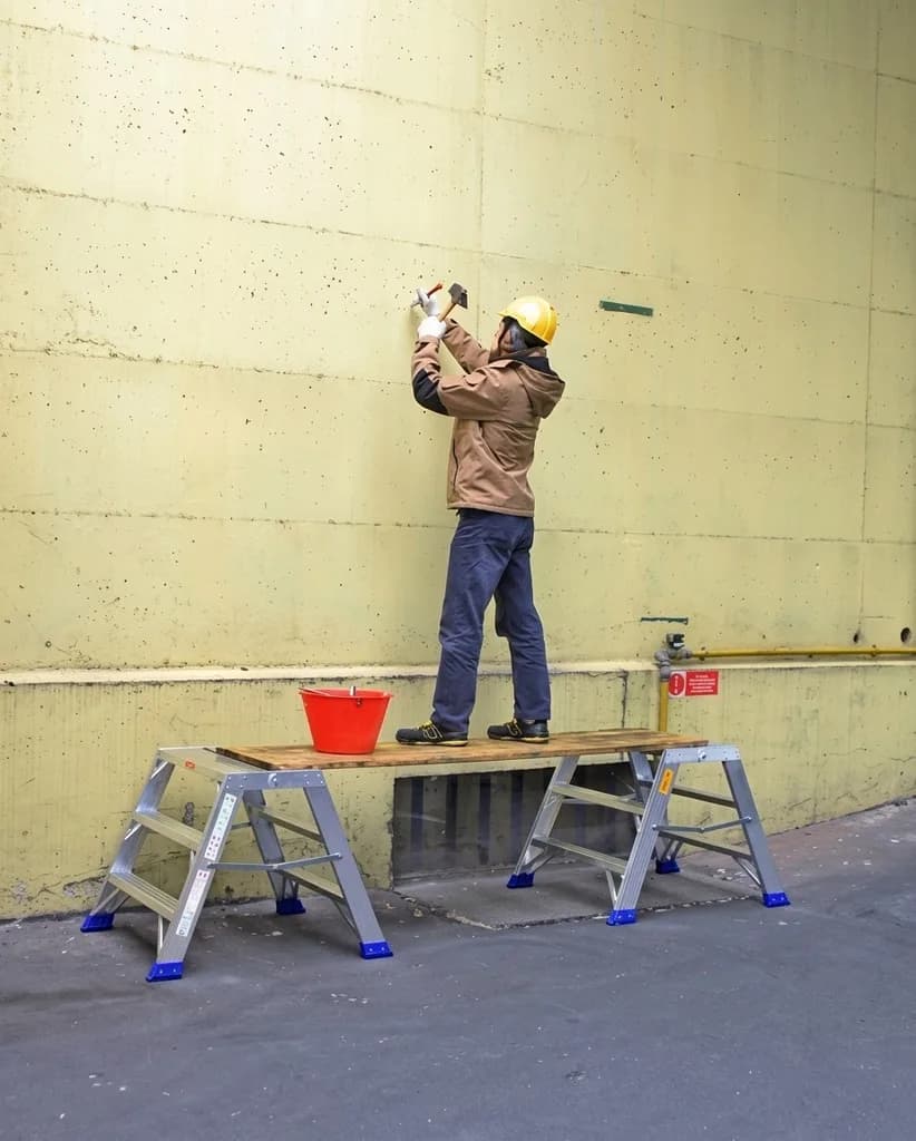 Двусторонняя стремянка-табурет Svelt PUNTO LARGE PLUS S 2х3 ступени