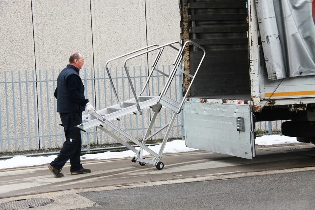 Лестница с платформой SVELT IKARO 5 ступеней (ширина 100 см)