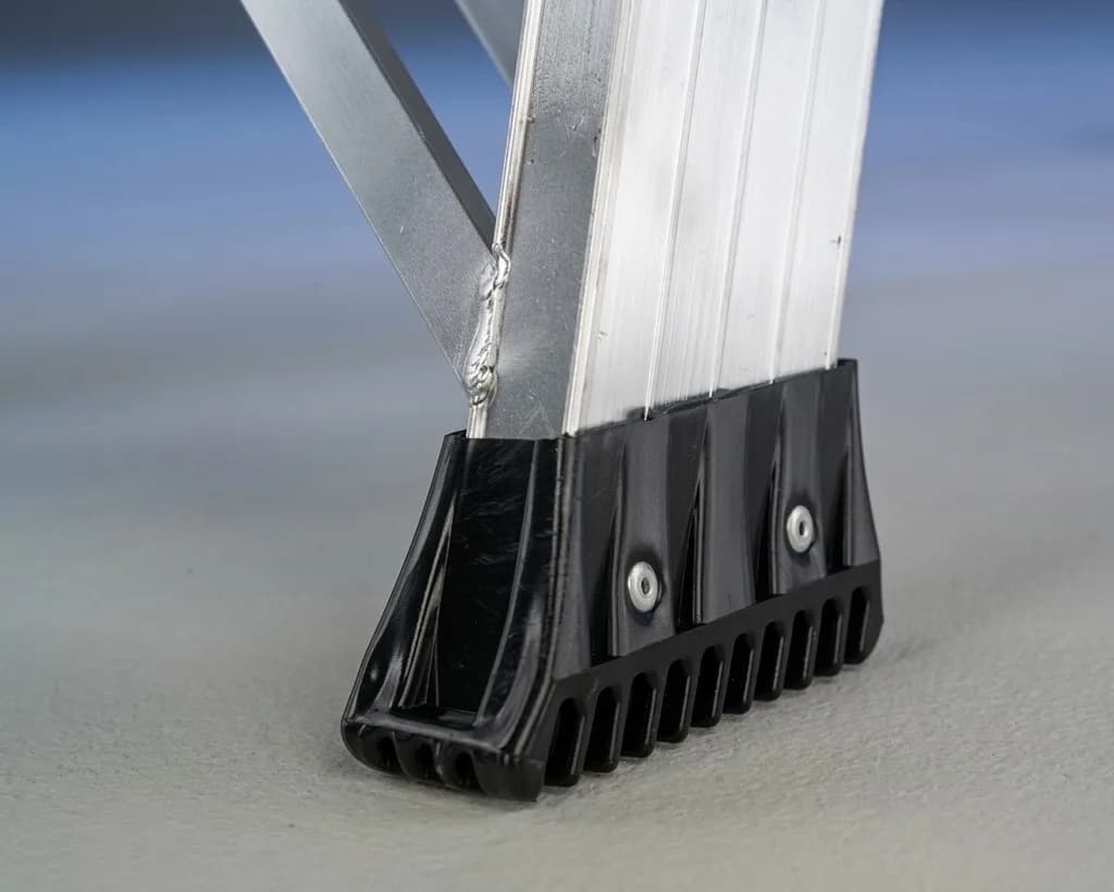 Односекционная профессиональная лестница SVELT GLC/S 18 ступеней SC0GLC/S60