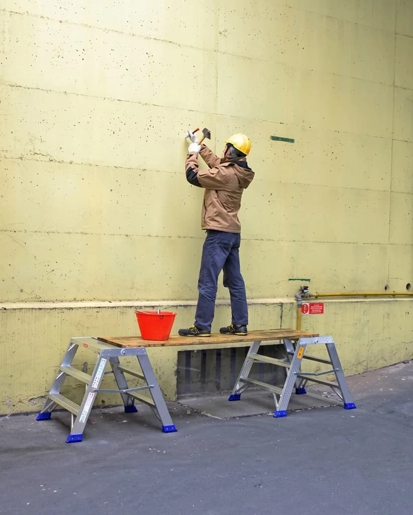 Двусторонняя стремянка-табурет Svelt PUNTO PLUS S 2х5 ступени