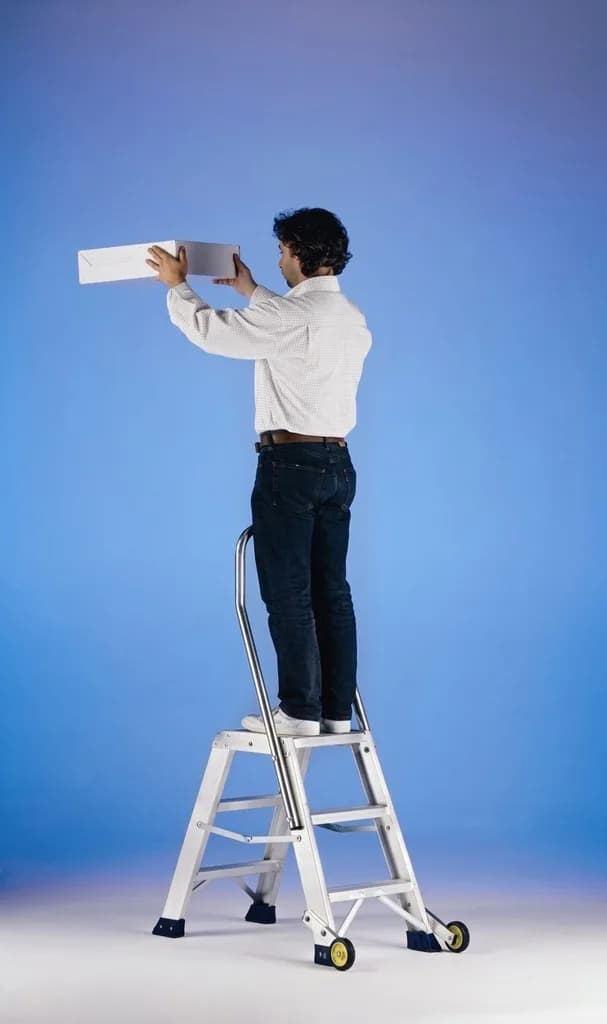 Двусторонняя стремянка-табурет Svelt PUNTO PLUS S 2х5 ступени