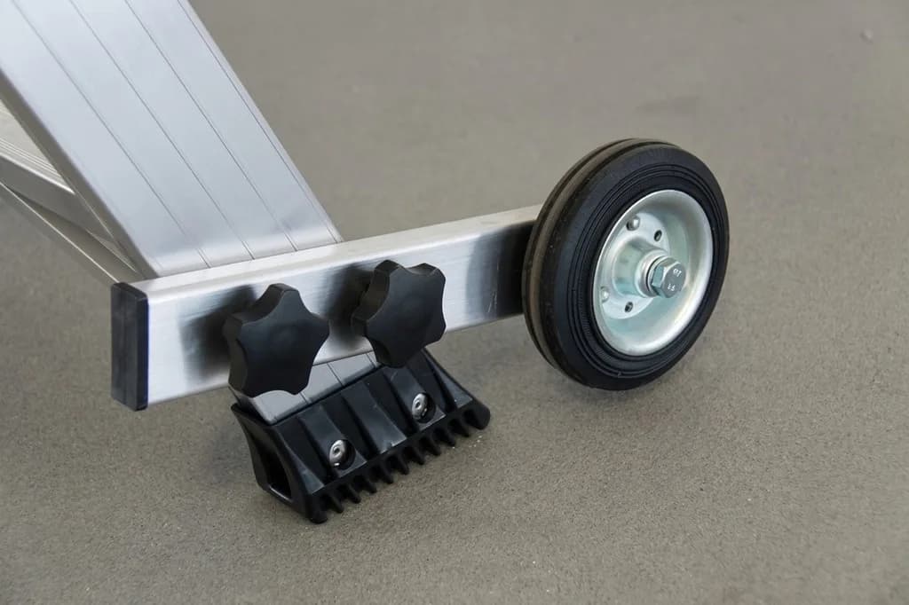 Рабочая платформа Svelt SALISCENDI LG 87x45x250 см