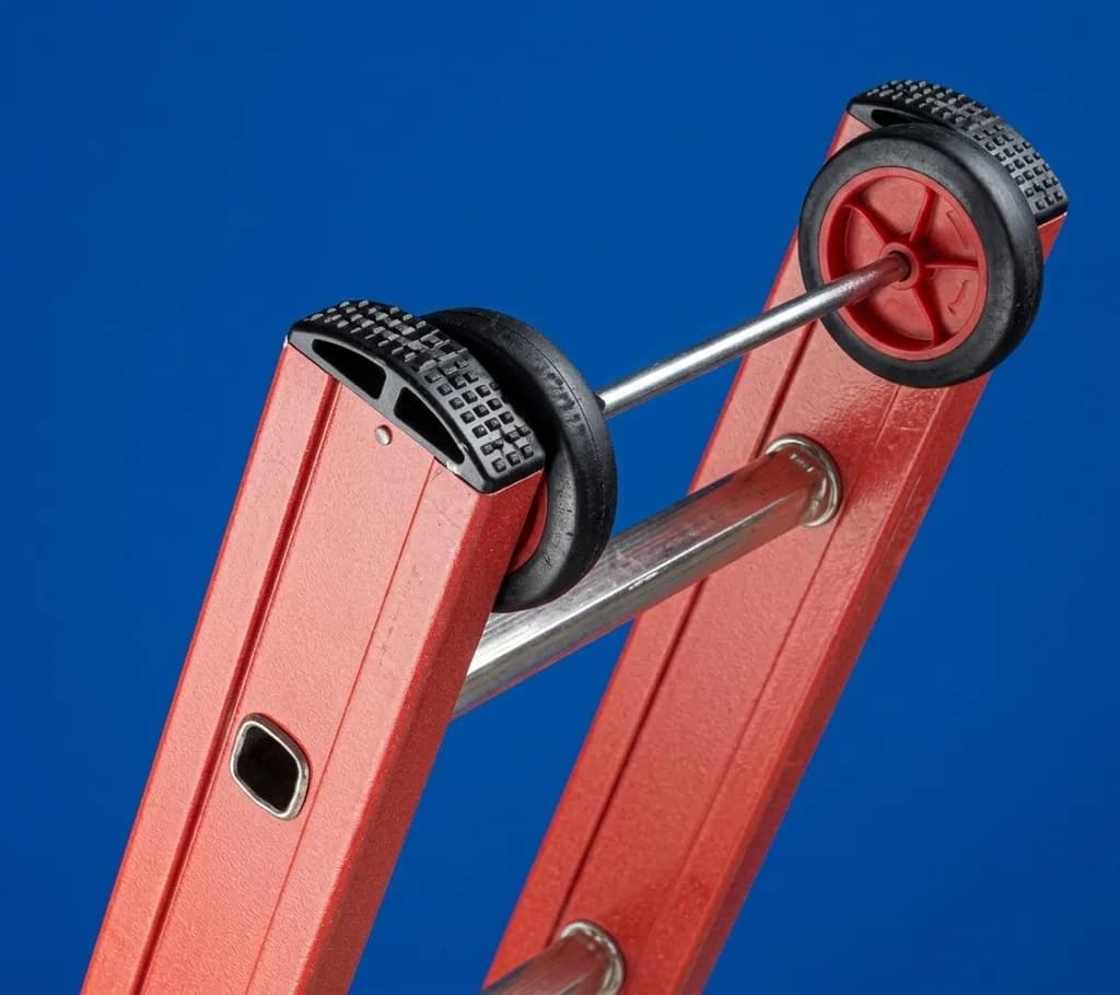 Лестница диэлектрическая из стеклопластика Svelt V3 3x8 ступеней