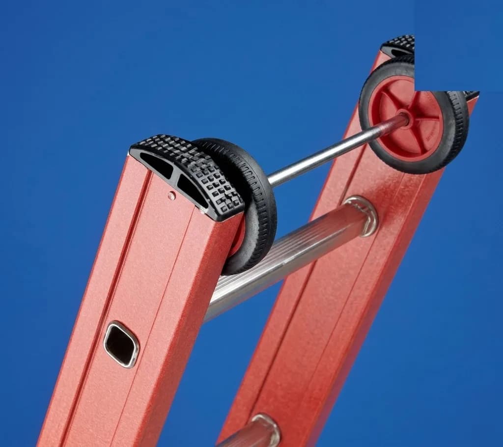 Лестница диэлектрическая из стеклопластика Svelt V3 3x10 ступеней