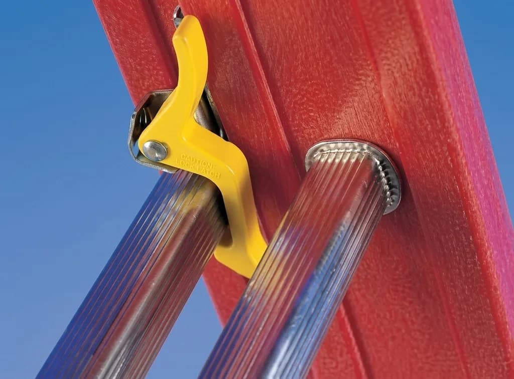 Лестница диэлектрическая из стеклопластика Svelt V3 3x14 ступеней