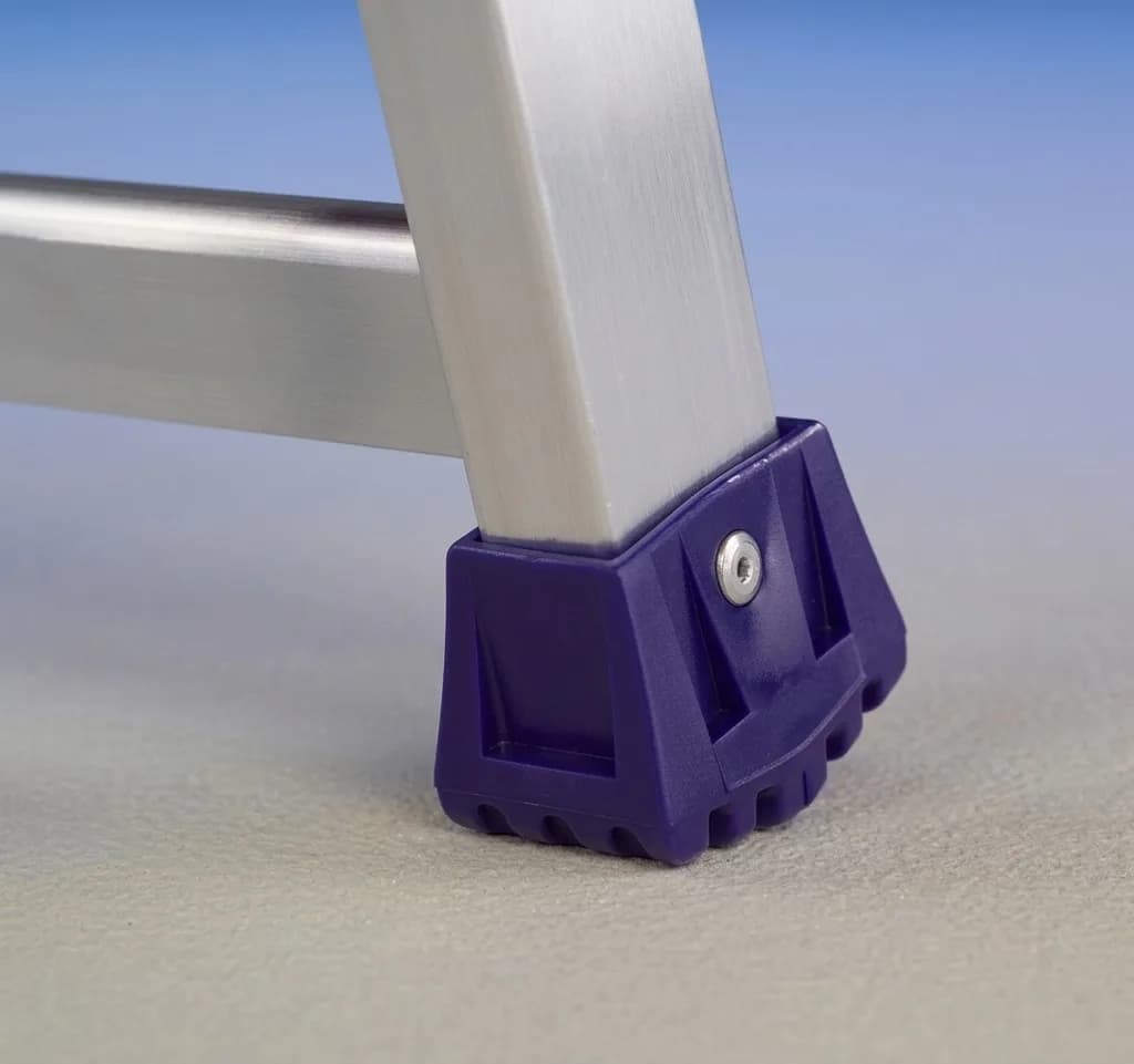 Стремянка алюминиевая Svelt Regina 5 ступеней