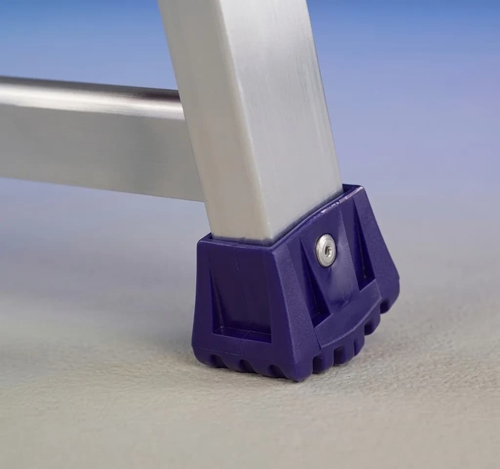 Стремянка алюминиевая Svelt Regina 9