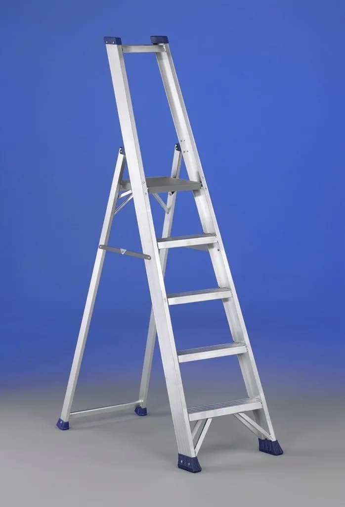 Стремянка алюминиевая Svelt Regina 11