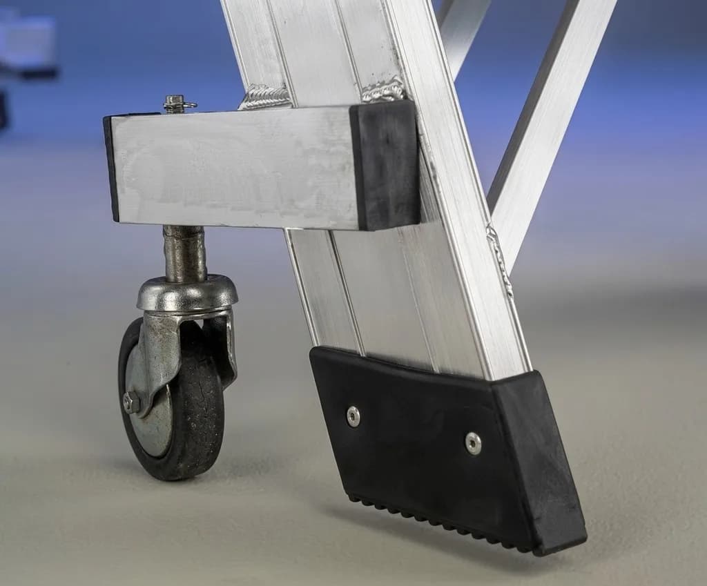 Лестница с платформой Svelt Castellana 6 ступеней