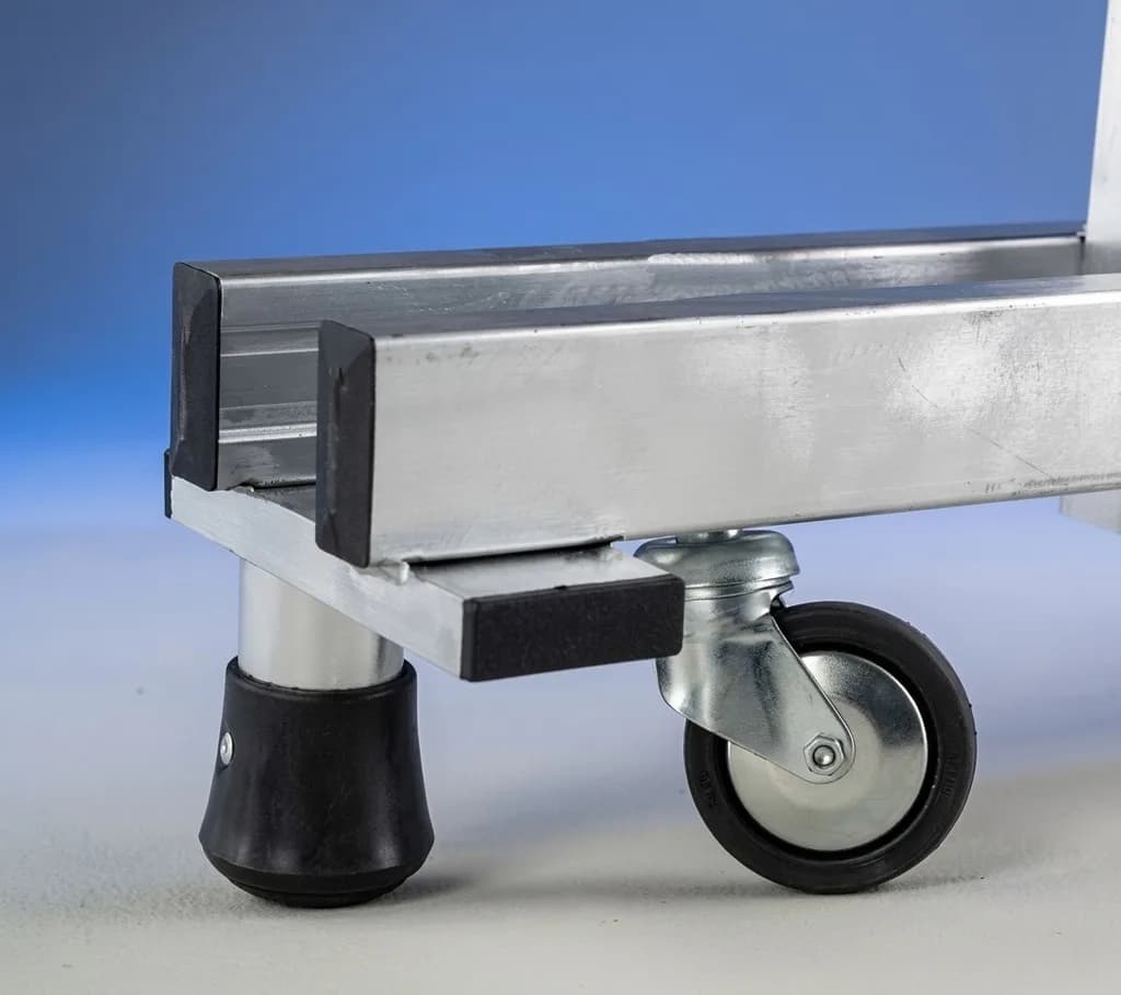 Лестница с платформой Svelt Castellana 14 ступеней