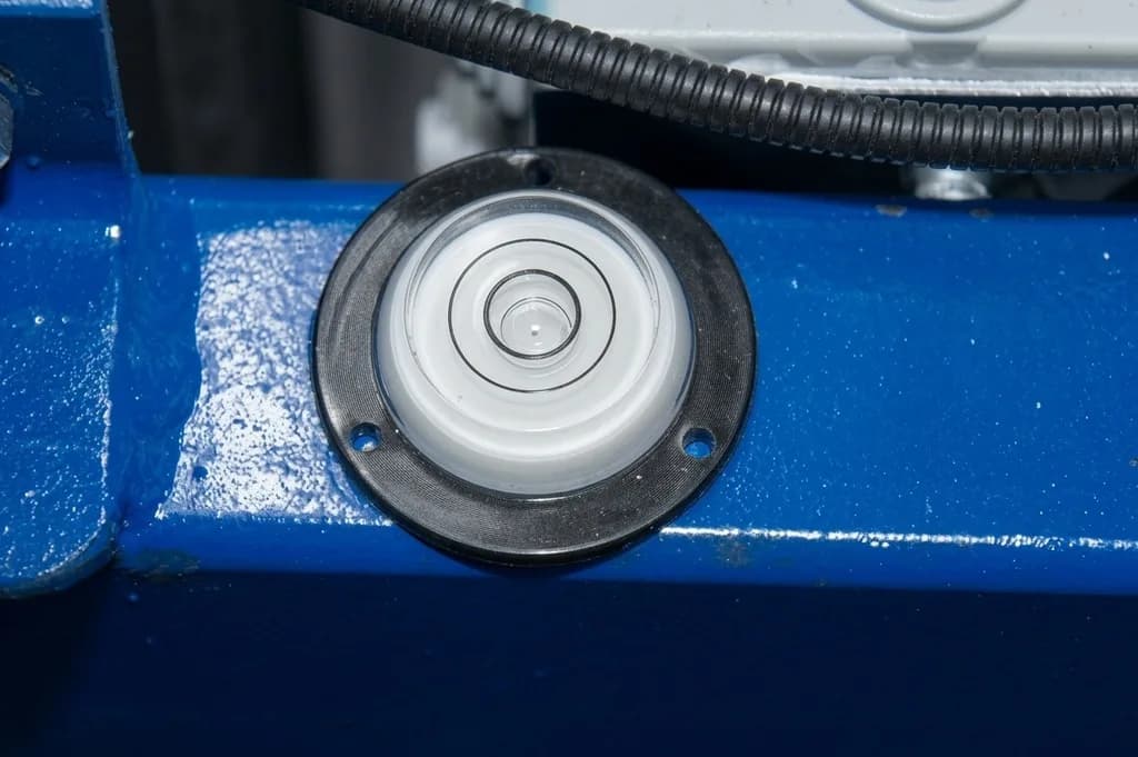 Мачтовый телескопический подъемник Svelt Microlift ZXP несамоходный