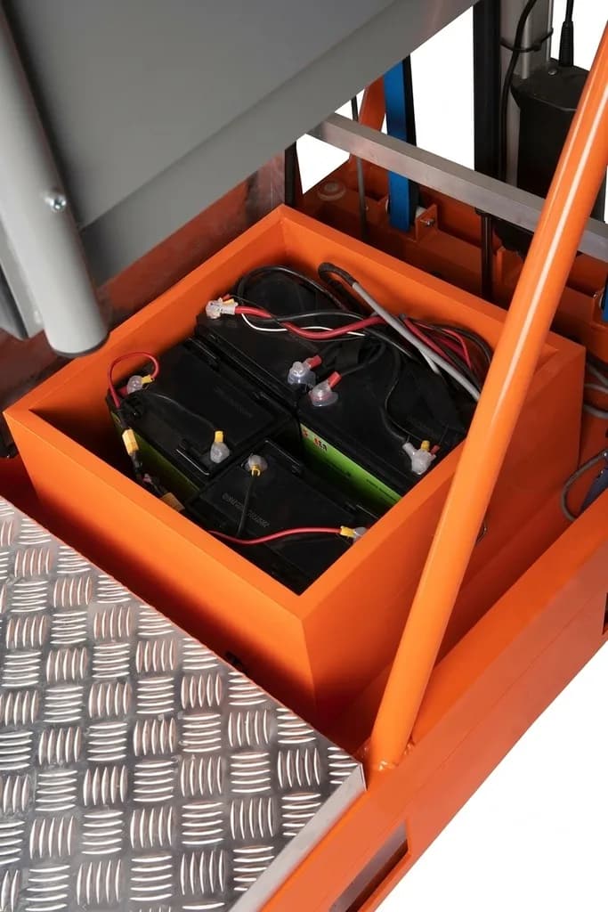 Сверхлегкая вертикальная платформа Svelt Uplift5 60х60 95 кг грузоподъемностью 120 кг с ультракомпактной корзиной Uplift5/60х60