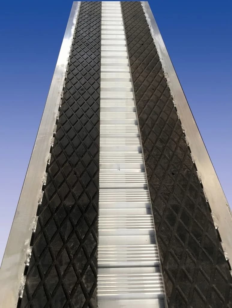 Погрузочная рампа SVELT 135 "D" 4,0 м (2800 кг)