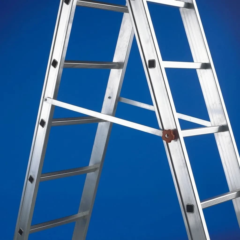 Двухсекционная лестница Svelt LUXE 2 - 10+11 ступеней