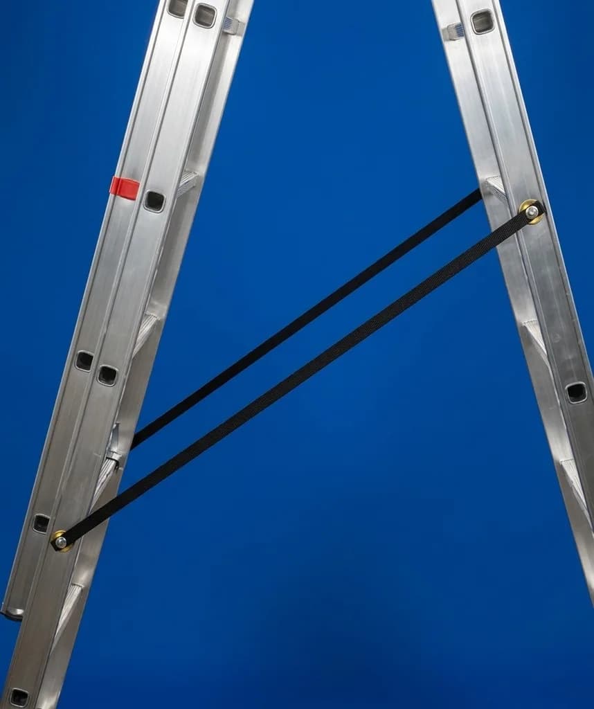 Двухсекционная лестница Svelt EURO E2 - 2х12 ступеней