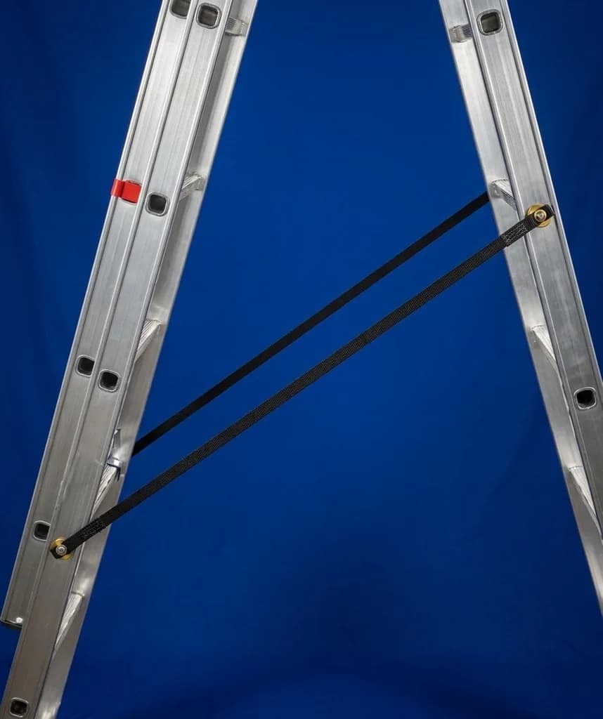 Двухсекционная лестница Svelt EURO E2 - 2x16R ступеней