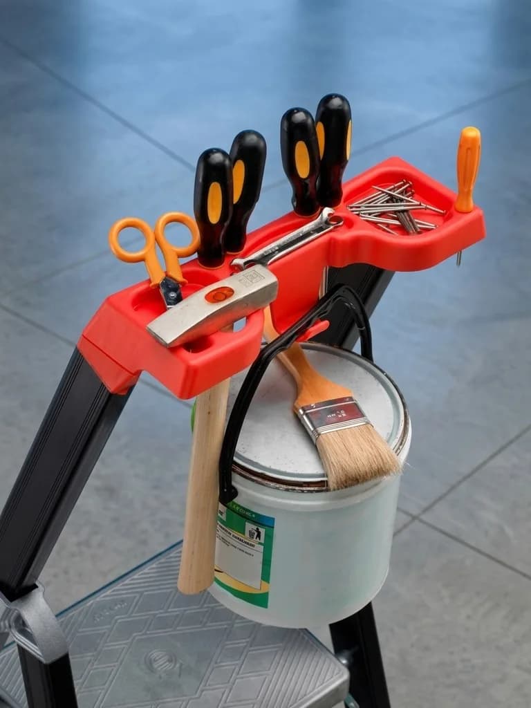 Односторонняя стремянка анодированная SVELT MAREA TECH 9 ступени