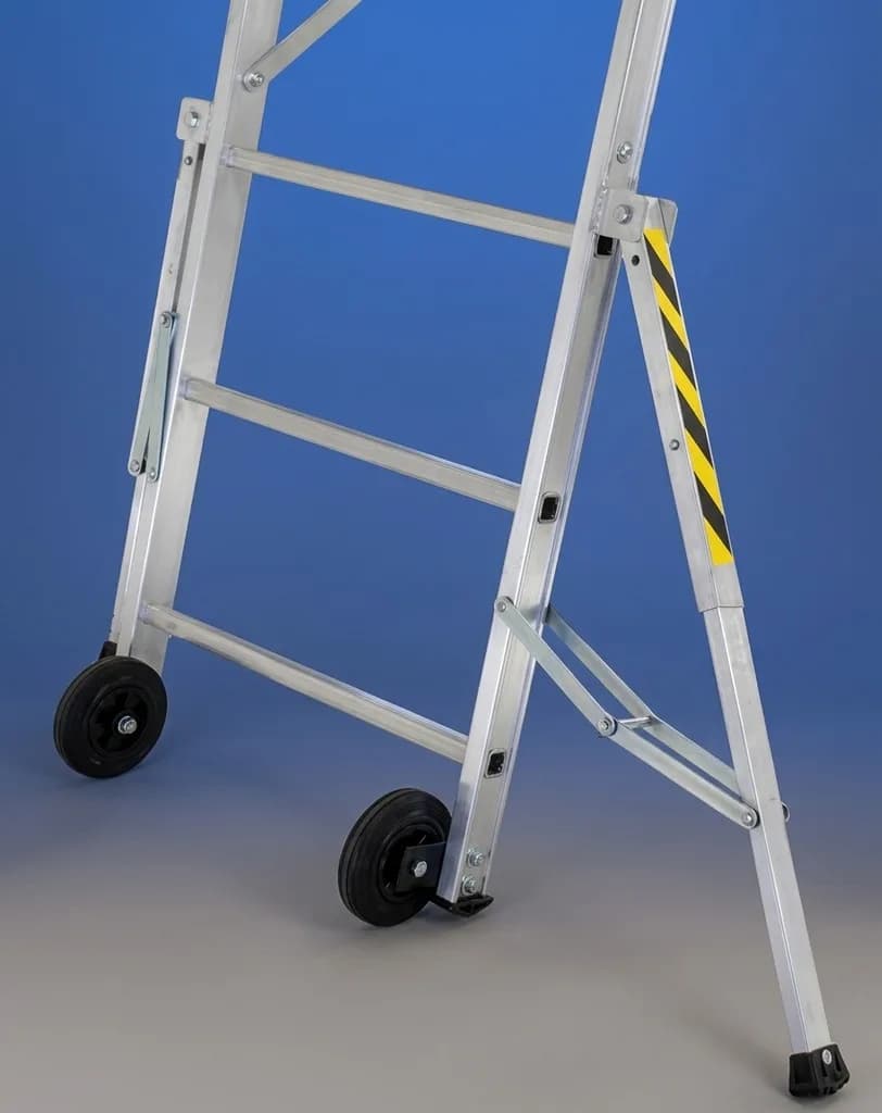Двусторонняя складная лестница-помост SVELT FLYLIGHT 6 ступеней