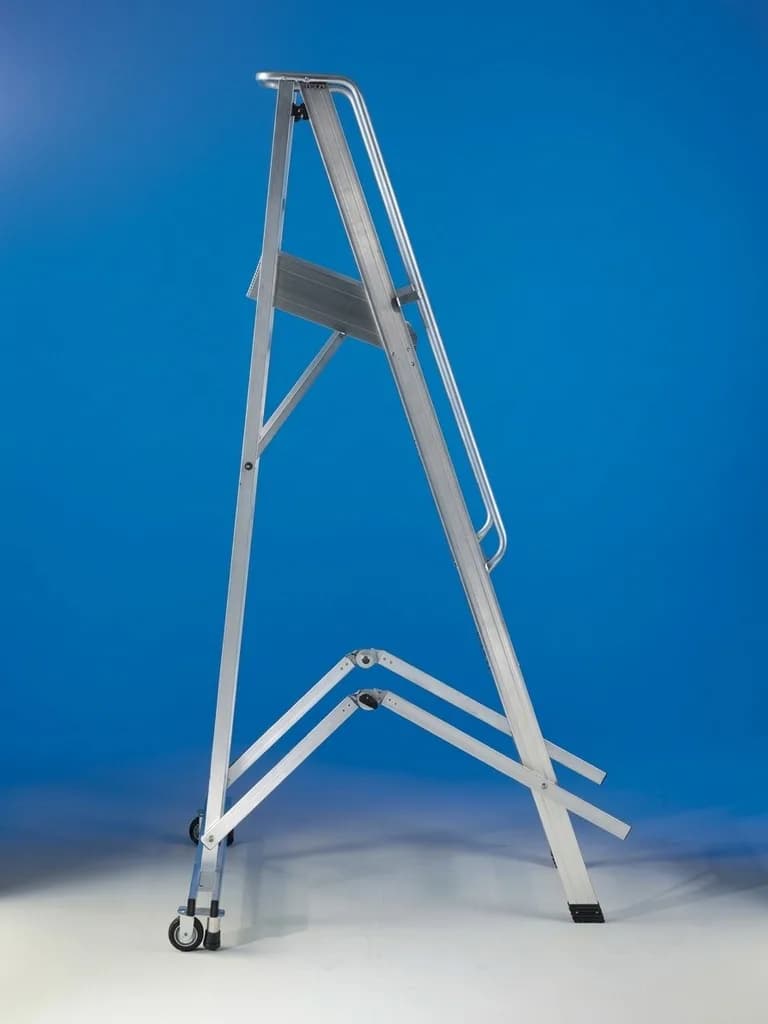 Лестница с платформой SVELT CASTELLANA 5 ступеней