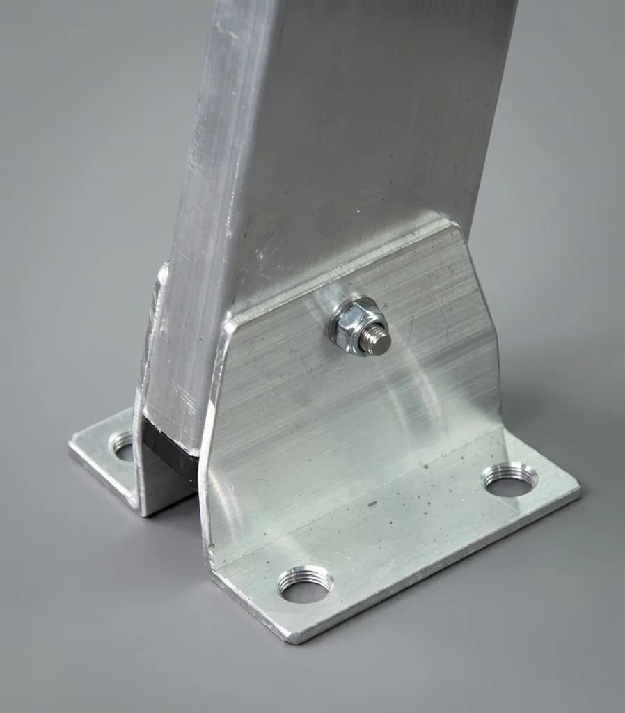 Мостовая лестница Svelt Bridge S 5 ступеней, длина 280 см, 4 кронштейна для крепления к земле SBRIDGE25/280