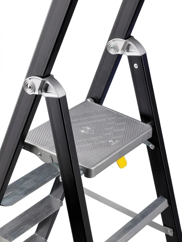 Односторонняя стремянка анодированная Svelt MAREA TECH 5 ступени