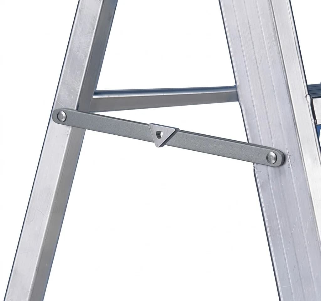 Односторонняя стремянка Svelt REGINA LARGE 4WD 7 ступени