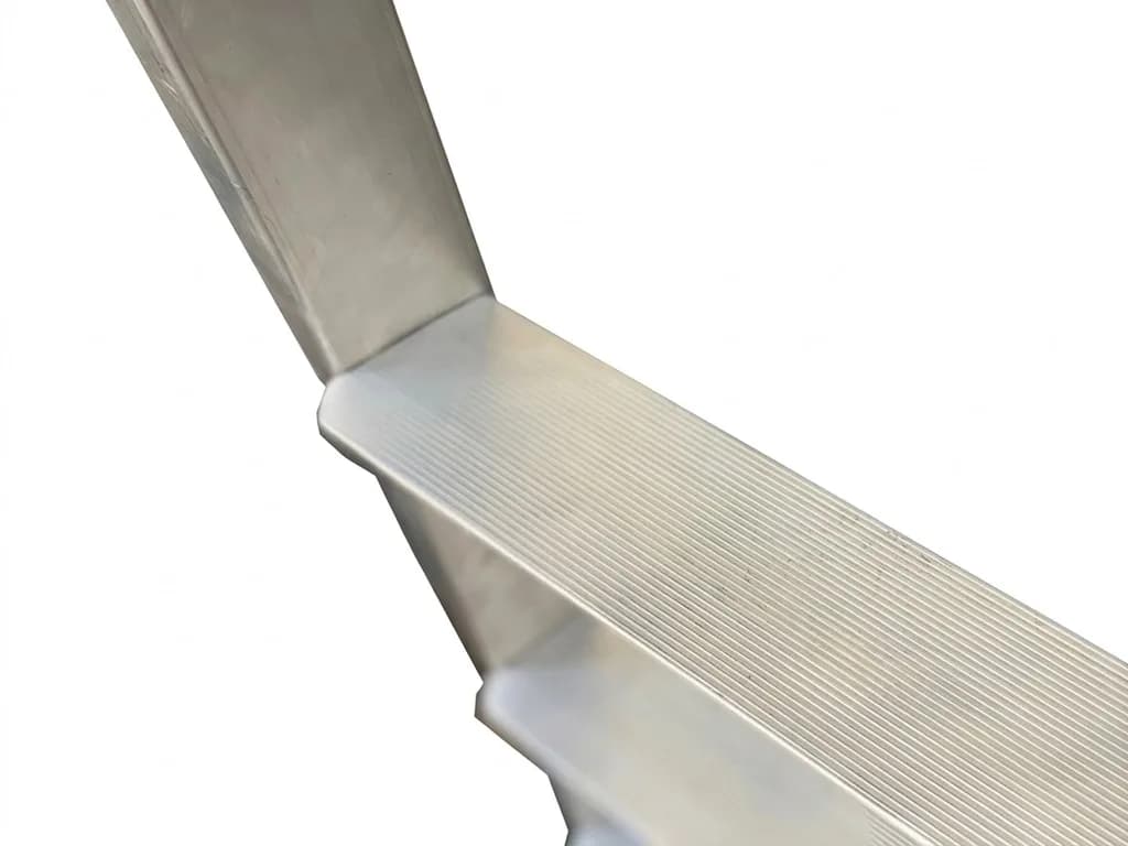 Односторонняя стремянка Svelt AGRILUXE MAXI 10 ступеней