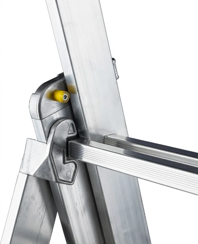 Трехсекционная лестница Svelt LUXE 3 - 7+8+8 ступеней