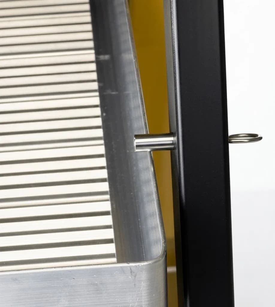 Лестница с платформой диэлектрическая Svelt FLY FIBRA 5 ступеней