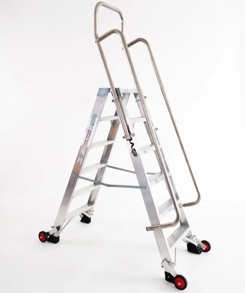 Двусторонняя стремянка Svelt P1 PLUS FUL OPTIONAL 6 ступеней