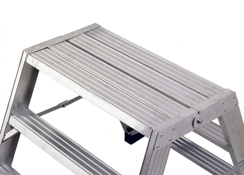 Двусторонняя стремянка-табурет Svelt PUNTO LARGE PLUS S 2х2 ступени