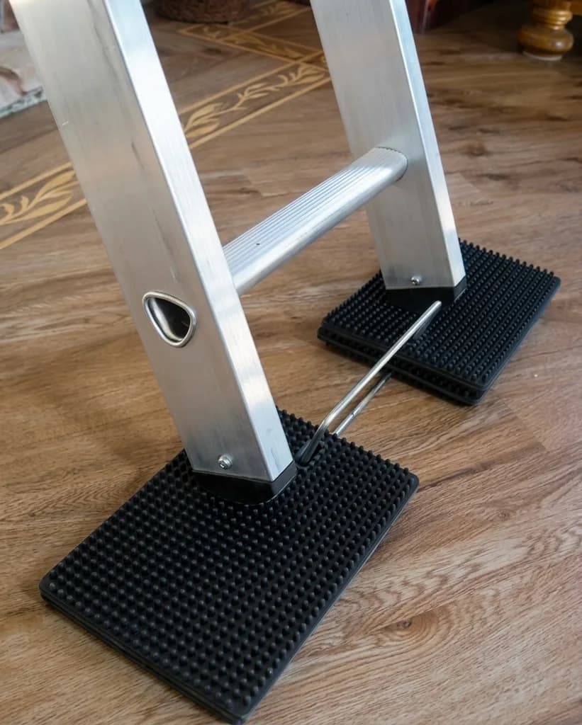 Резиновый коврик Svelt