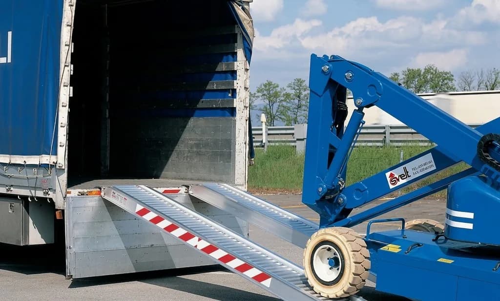 Погрузочная рампа SVELT 200 "ML" 4,0 м (7000 кг)