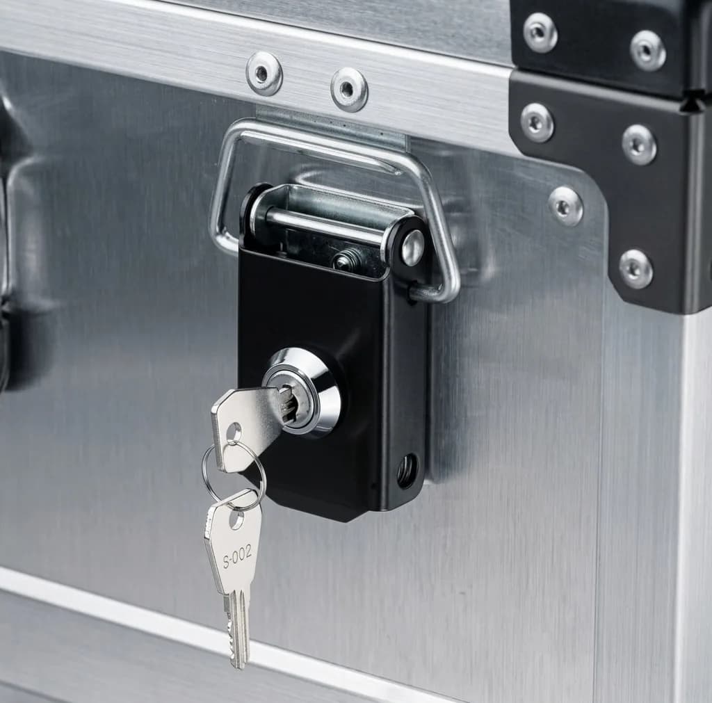 Цилиндровый замок 2 шт с 2 ключами для алюминиевых ящиков Svelt